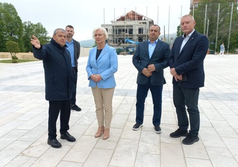 Latviya Parlamentinin sədri Şuşaya gedib - YENİLƏNİB