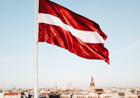 Latviya yüzlərlə rusiyalını deportasiya edə bilər