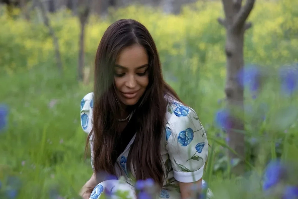 Leyla Əliyeva Nəbi Xəzrinin şeirini səsləndirdi