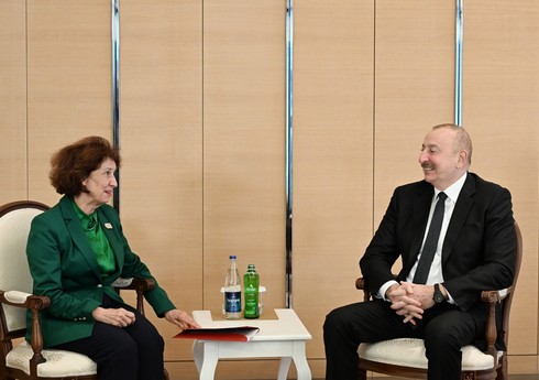 İlham Əliyev Şimali Makedoniya Prezidenti ilə görüşüb