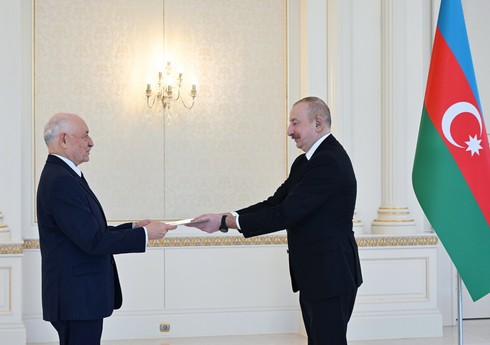 İlham Əliyev Paraqvayın Azərbaycandakı yeni səfirinin etimadnaməsini qəbul edib - YENİLƏNİB