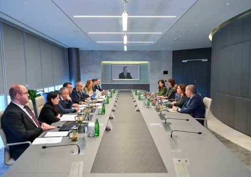 Əli Əsədov Dünya Bankının Cənubi Qafqaz üzrə regional direktoru ilə görüşüb