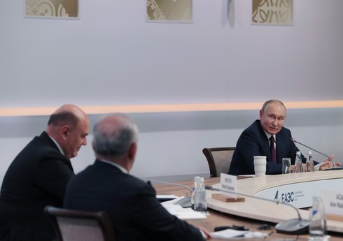 Əli Əsədov MDB Hökumət Başçıları Şurasının üzvlərinin Rusiya Prezidenti Vladimir Putinlə görüşündə iştirak edib