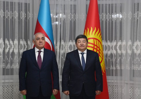 Əli Əsədov Çolpon-Atada Qırğızıstan Nazirlər Kabinetinin sədri ilə görüşüb