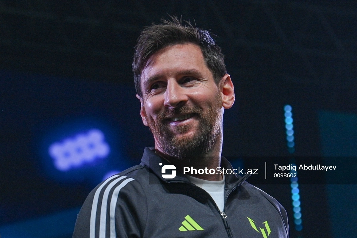 Lionel Messi karyerasında 49-cu titulunu qazanıb