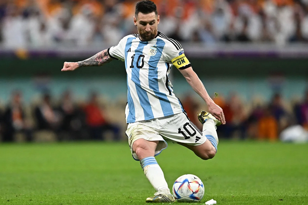 Lionel Messi karyerasında 930-cu qolunu vurub