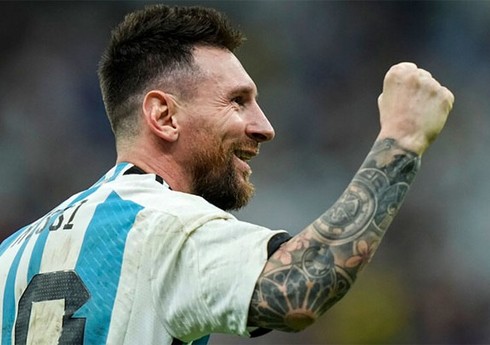 Lionel Messi Peleyə çatıb, Maldinini geridə qoyub