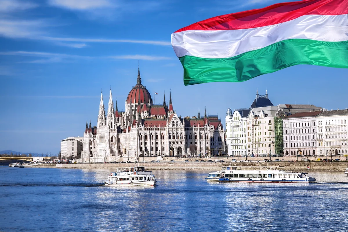 Macarıstan parlamenti Ukrayna əleyhinə qətnamə qəbul etdi