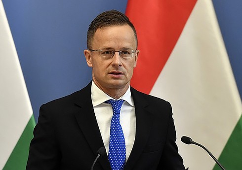 Macarıstan XİN: “Sanksiyalar Moskvanı iqtisadi baxımdan diz çökdürə bilməz”