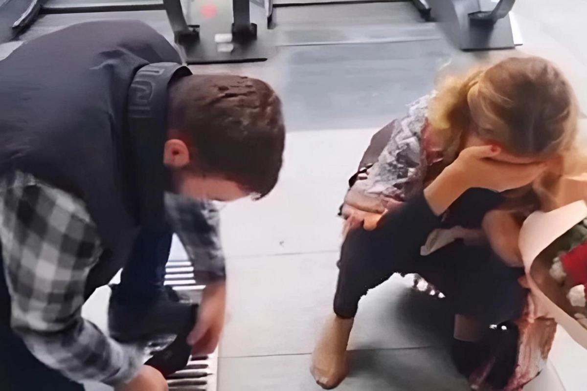Mağazada başına iş gələn müğənni: 