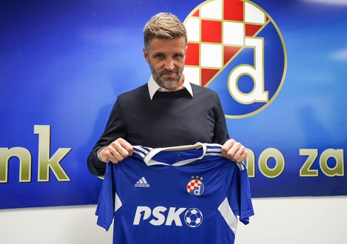 Mahir Emrelinin komandasına yeni baş məşqçi təyin olunub