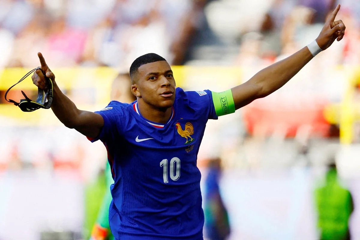 Mbappe Zidanın rəhbərliyi altında da Fransa millisinin kapitanı olaraq qalacaq