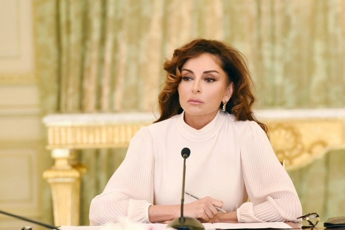Mehriban Əliyeva Heydər Əliyevin anadan olmasının ildönümü münasibətilə paylaşım edib