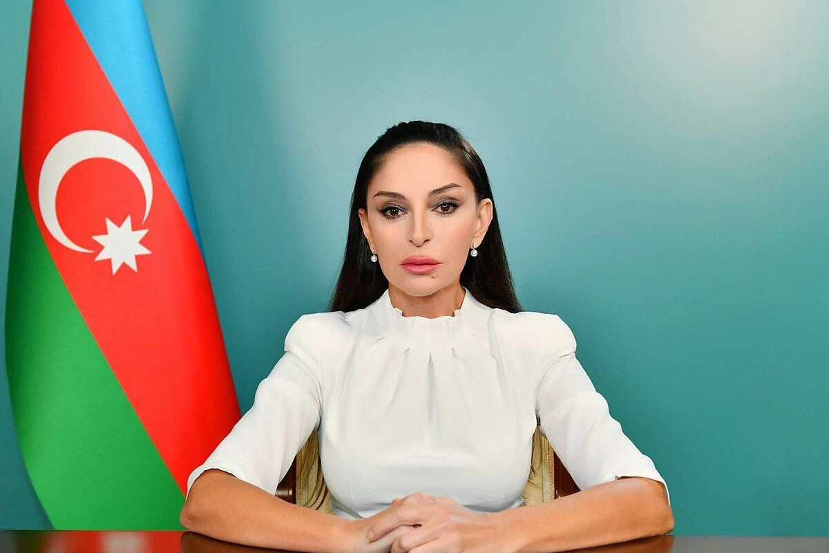 Mehriban Əliyeva Müstəqilliyin Bərpası Günü münasibətilə paylaşım edib