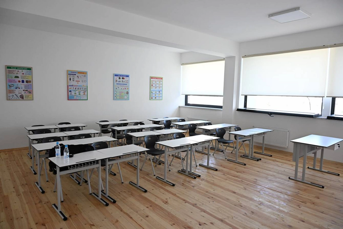 Məktəblərlə bağlı SEVİNDİRİCİ XƏBƏR - 9,8 milyonluq LAYİHƏ