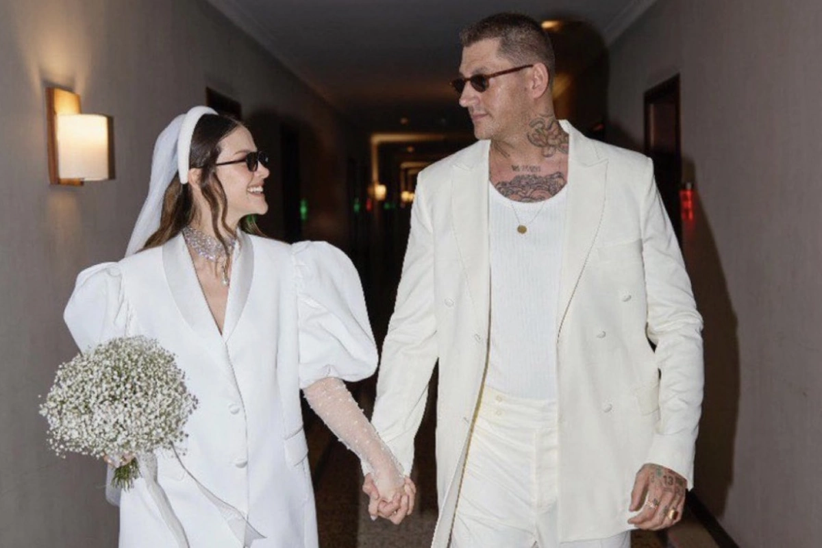 Məşhur aktrisa övladının 40-ı çıxmadan ərindən boşandı