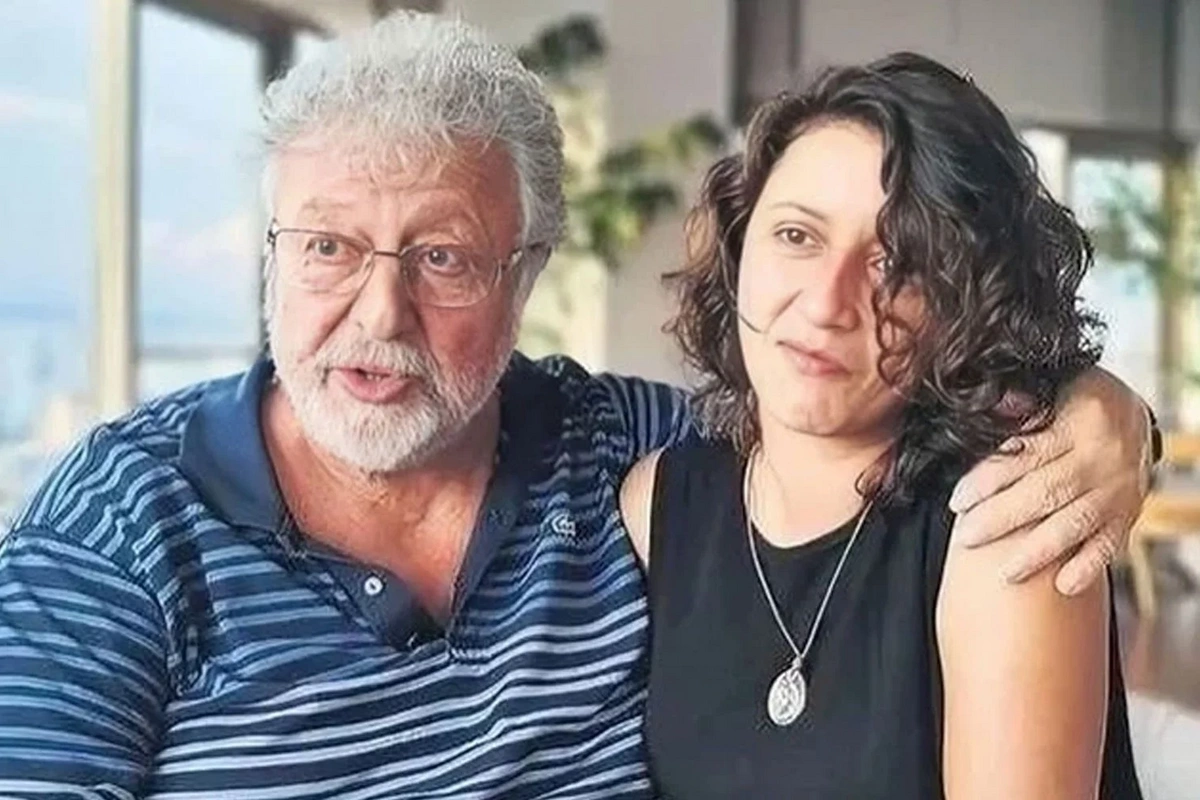 Məşhur aktyor imtina etdiyi qızına 6 milyon ödəyəcək