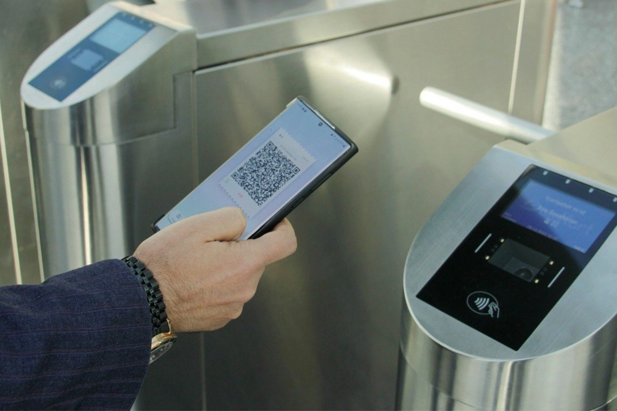 Metroda QR-kodla ödənişlərdə PROBLEM