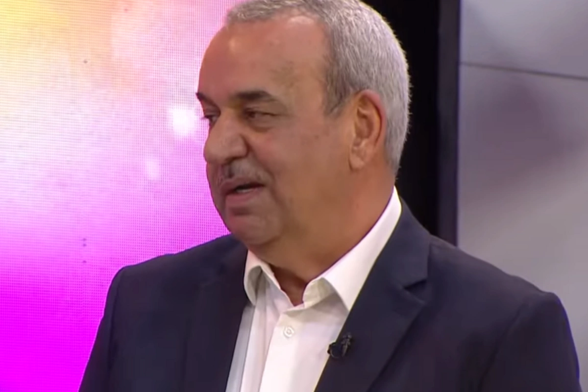 Meyxanaçı Ağamirzənin qızı ABŞ-də yaşayırmış - Yanına getmək istəyir Meyxanaçı Ağamirzənin qızı ABŞ-də yaşayırmış - Yanına getmək istəyir