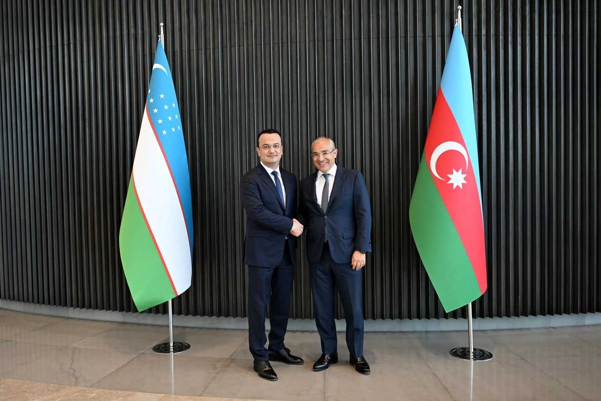 Mikayıl Cabbarov Laziz Kudratov ilə görüşüb