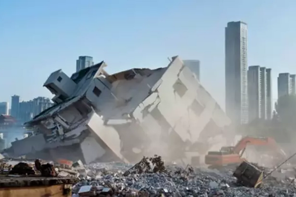 Misirdə dörd mərtəbəli bina çökdü: 4 nəfər öldü