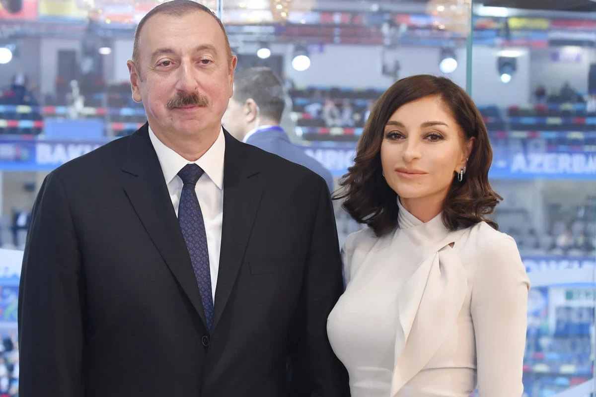MM Zəfər Günü münasibətilə Prezident və Birinci vitse-prezidenti təbrik edib