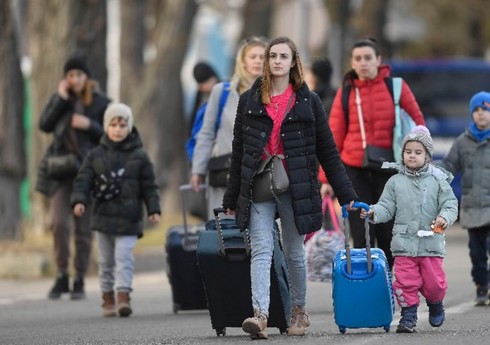 Moldova ukraynalı qaçqınların qalma müddətini 90 günə qədər azaldıb