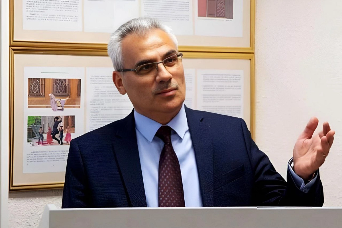 Moskvadakı Azərbaycan diasporunun rəhbəri Rusiya vətəndaşlığından məhrum edilib