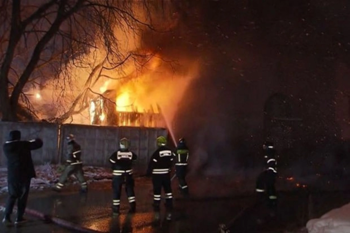 Moskvanın mərkəzində güclü yanğın: Ölənlər və yaralananlar var