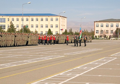 Ümumqoşun Orduda gənc əsgərlər and içib