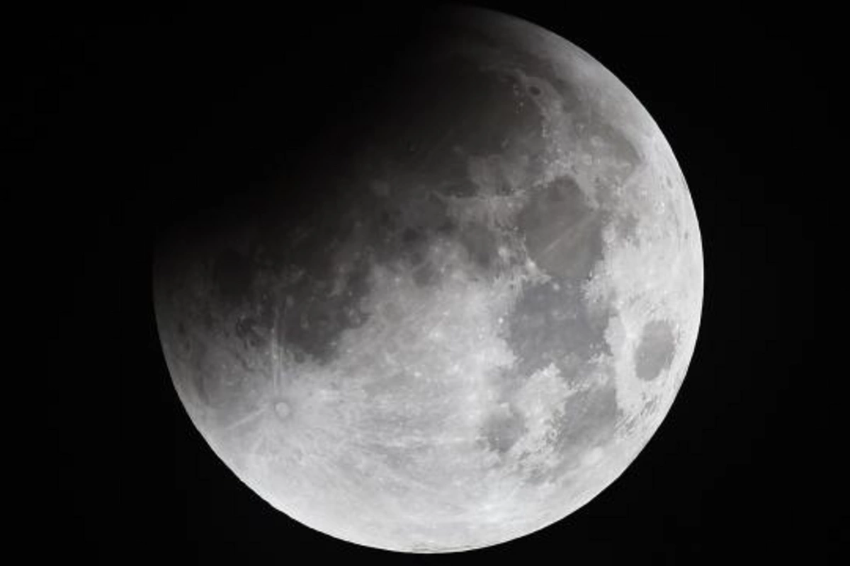 NASA Ayda GPS siqanllarını uğurla qəbul edib
