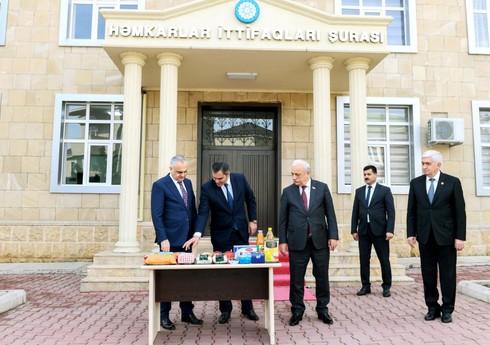 Naxçıvanda 1200 ailəyə bayram sovqatı verilib
