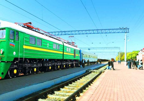 Naxçıvanda dəmir yolu ilə sərnişin daşımaları müvəqqəti dayandırılır