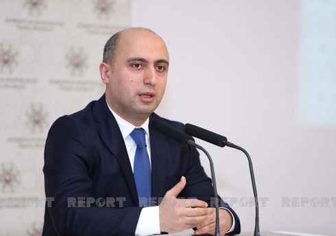 Nazir məktəb direktorları ilə təhsil sahəsində islahatları müzakirə edib