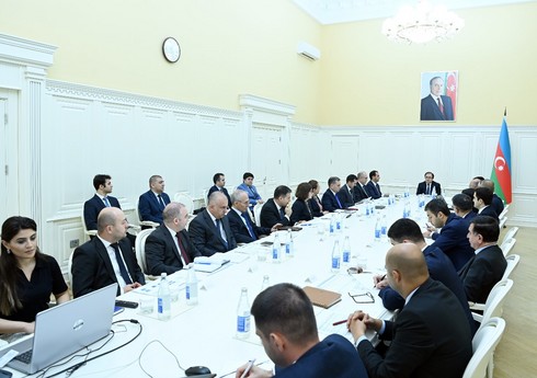 Nazirlər Kabinetində Naxçıvanın sosial-iqtisadi inkişafına dair iclas keçirilib Nazirlər Kabinetində Naxçıvanın sosial-iqtisadi inkişafına dair iclas keçirilib