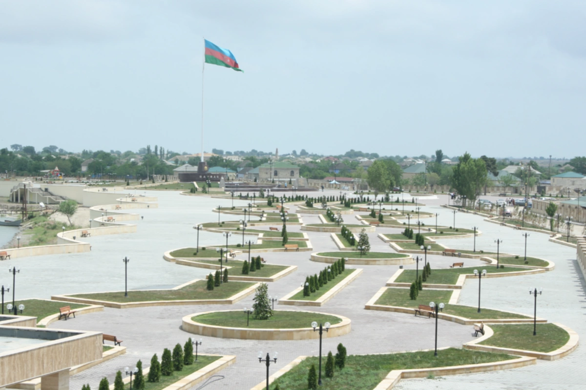 Neftçalada yollar və mənzillər TƏMİR OLUNACAQ