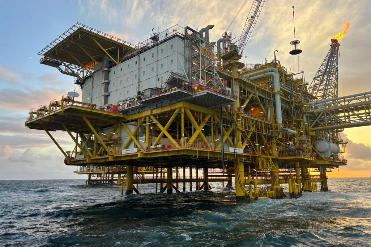 Neftimiz 6 dollardan çox bahalaşıb