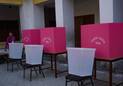 Nepalda parlament seçkilərində səsvermə başlayıb