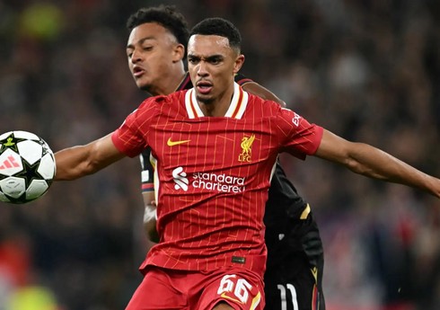 İngiltərə klubunun müdafiəçisi 