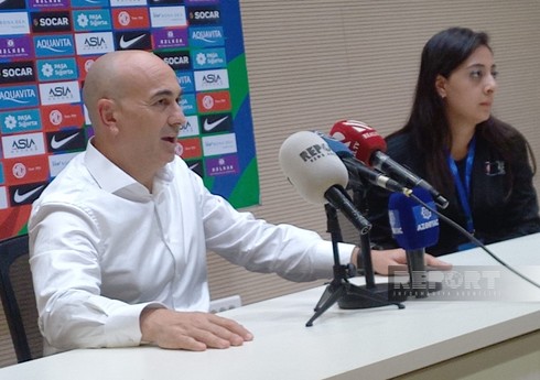 Niderland millisinin baş məşqçisi: 