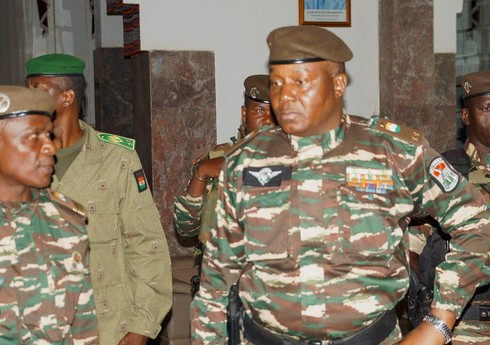 Nigerdə üsyançılar beş ölkə ilə sərhədləri açıb Nigerdə üsyançılar beş ölkə ilə sərhədləri açıb