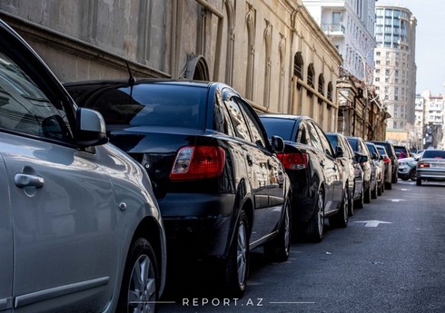 Nəqliyyat vasitələrinin parklanmasına görə yeni ödəniş məbləğləri qüvvəyə minib