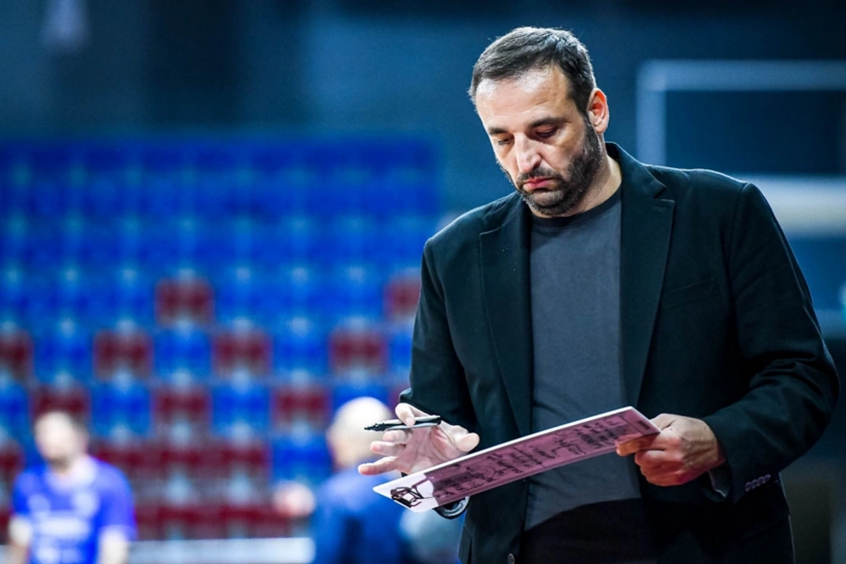 NTD-nin baş məşqçisi:  NTD-nin baş məşqçisi: