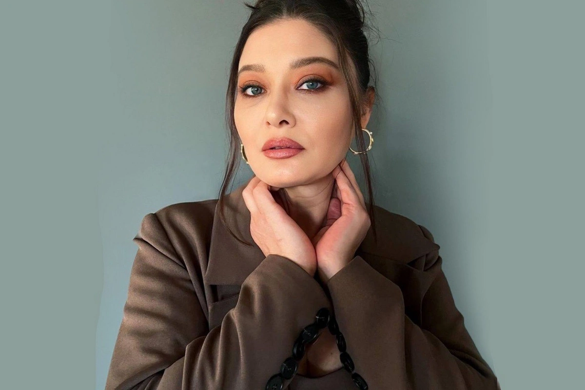 Nurgül Yeşilçay qəribə vərdişləri ilə TƏƏCCÜBLƏNDİRDİ