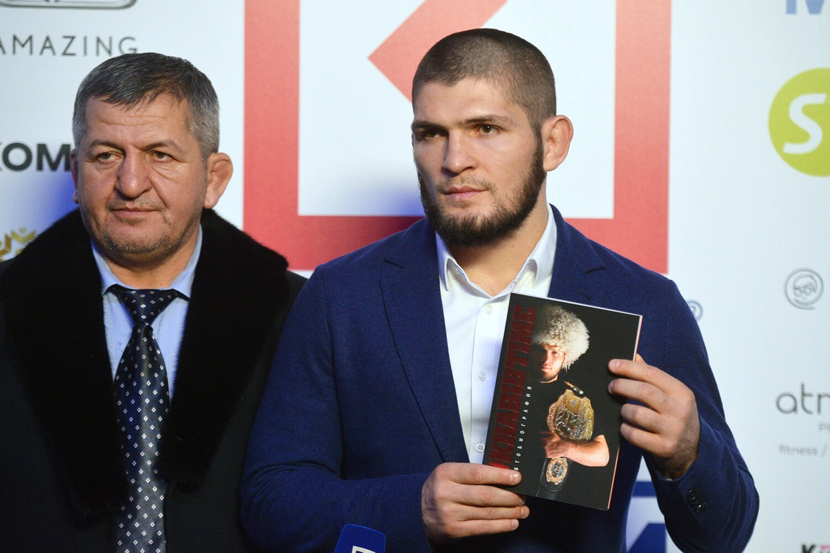 Nurmaqomedov tənqdi edildi: Döyüşləri maraqsız idi