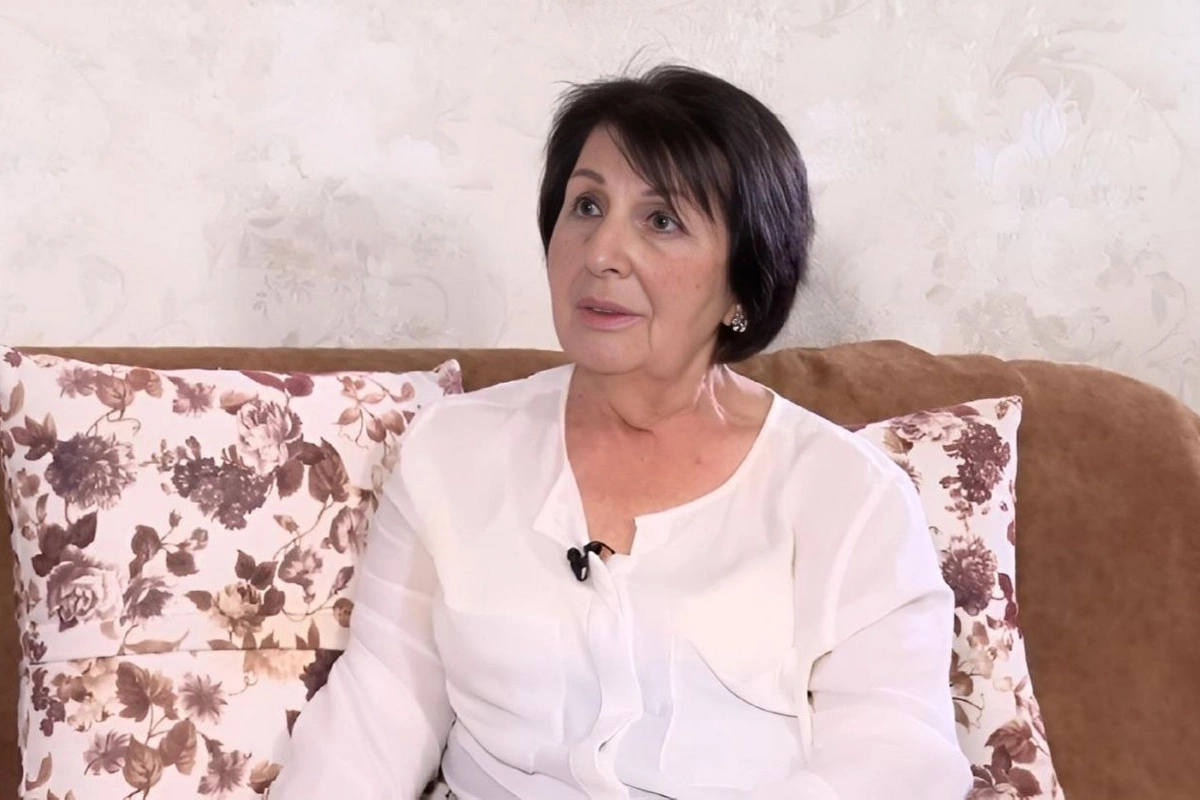 Ofeliya Sənani: Ofeliya Sənani: