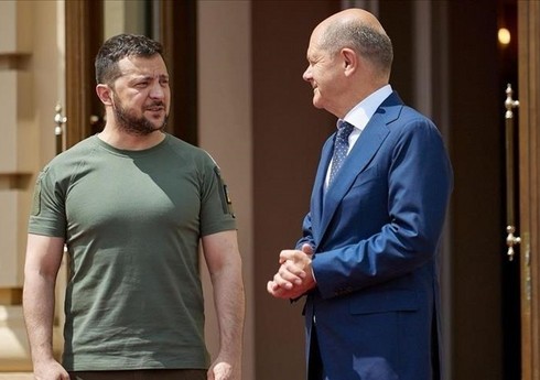 Şolts və Zelenski Ukrayna ilə bağlı konfransı müzakirə ediblər