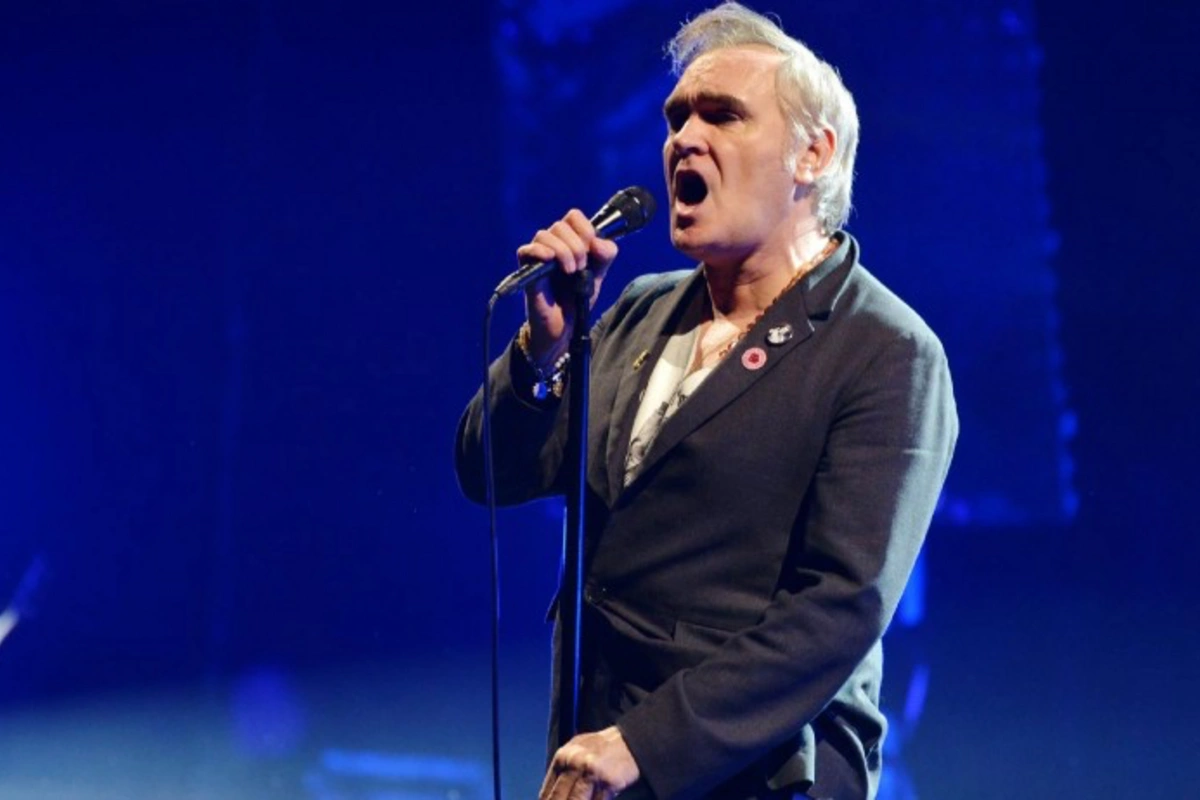 Ölümlə təhdid edildi, konsertlərini təxirə saldı