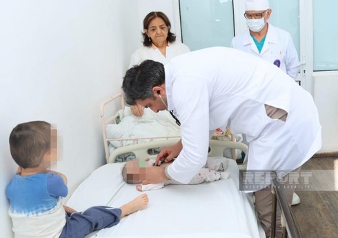 Ombudsman Gəncədə nənənin küçəyə atdığı uşaqların durumunu nəzarətə götürüb