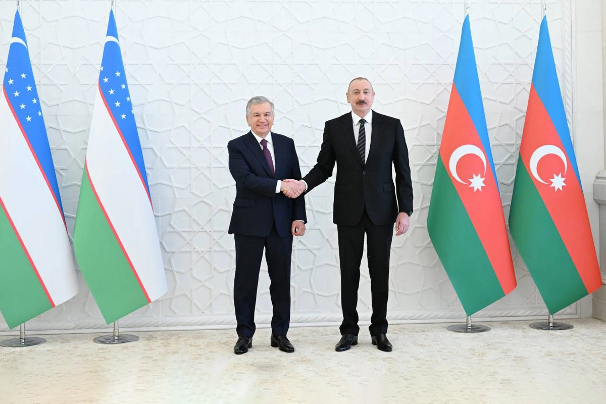 Özbəkistan Prezidenti Şavkat Mirziyoyevin rəsmi qarşılanma mərasimi olub